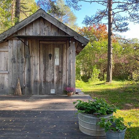 Karlsaeter - Lilla Stugan Alvkarleby Exterior photo
